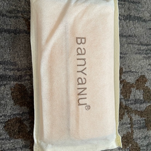 Gold Leather Wallet/Clutch faux Crocodile Banyanu NWT, Authenticity Card w/# - Picture 11 of 14